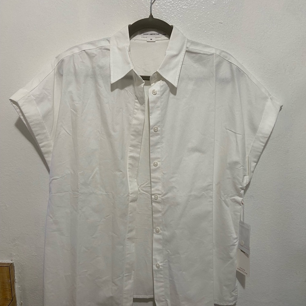 Good American Discontinued Cropped Linen Button Down Shirt